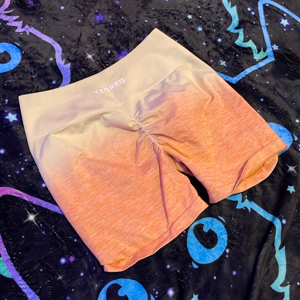 YEOREO ombré sunset shorts workout gym xl